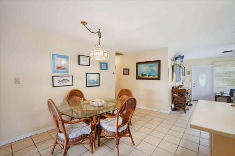 27 N Lake Drive, Summerland Key FL - photo 10 of 34