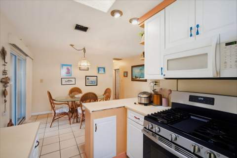 27 N Lake Drive, Summerland Key FL - photo 12 of 34