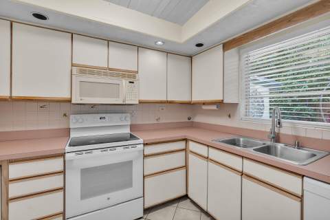 5353 Dogwood Dell Street, Marathon FL - photo 13 of 56