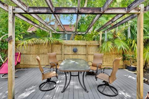 5353 Dogwood Dell Street, Marathon FL - photo 10 of 56