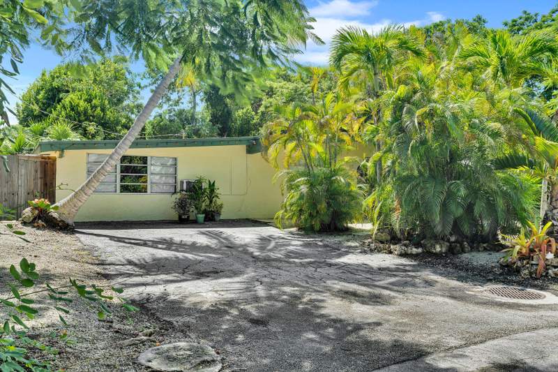 4 bedroom Single Family Residence at 5353 Dogwood Dell Street, Crane Hammock (49.5), Marathon — photo 3