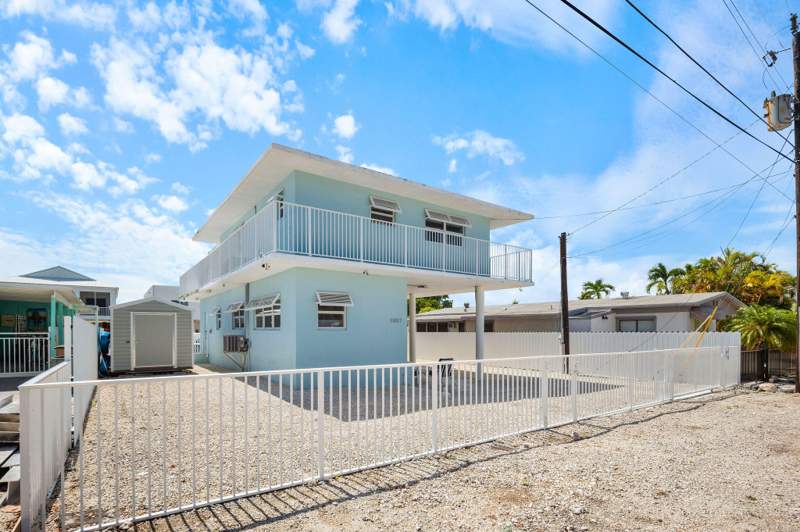 3 bedroom Single Family Residence at 1007 Hialeah Lane, Cross Key Waterways (103.0), Key Largo — photo 4