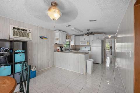 647 82nd Street Ocean Street, Marathon FL - photo 15 of 24