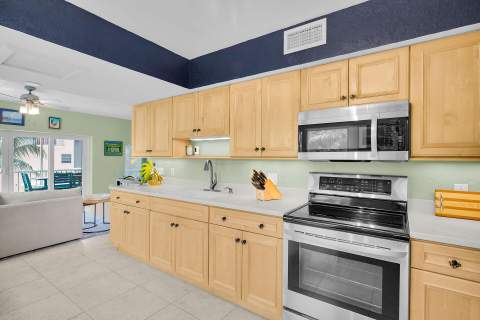 136 Aregood Lane, Plantation Key FL - photo 15 of 49