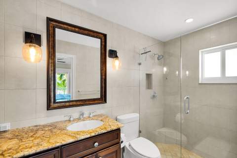 155 Plantation Avenue, Plantation Key FL - photo 19 of 59