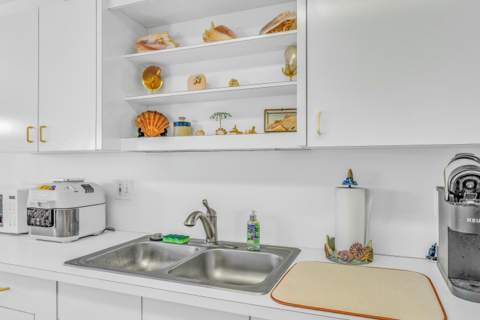 12690 Overseas Highway #Apt 52, Marathon FL - photo 16 of 43