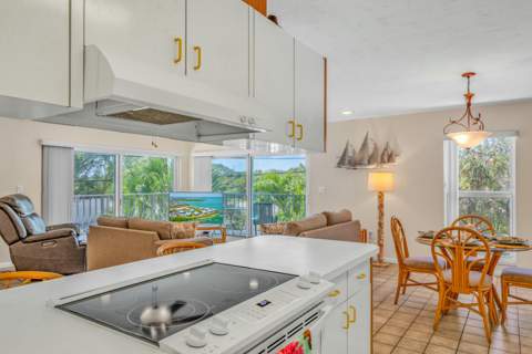 12690 Overseas Highway #Apt 52, Marathon FL - photo 17 of 43