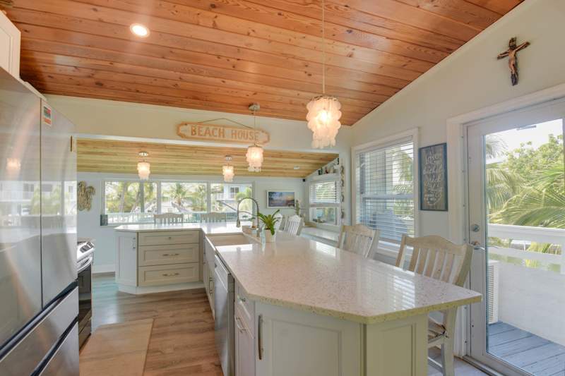 3 bedroom Single Family Residence at 22832 John Silver Lane, Cutthroat Harbor Est (23.0), Cudjoe Key — photo 3