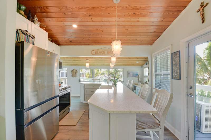 3 bedroom Single Family Residence at 22832 John Silver Lane, Cutthroat Harbor Est (23.0), Cudjoe Key — photo 4
