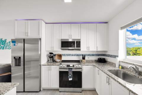 10877 Overseas Highway #Apt 97, Marathon FL - photo 17 of 62
