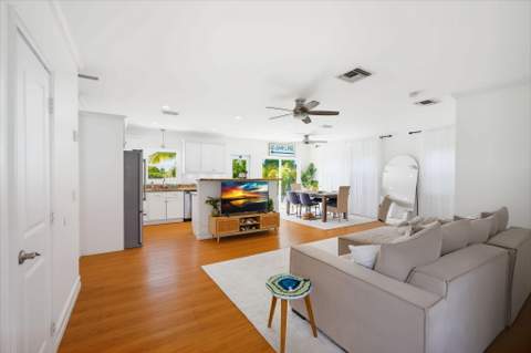 1632 Bogie Drive, Big Pine Key FL - photo 11 of 57