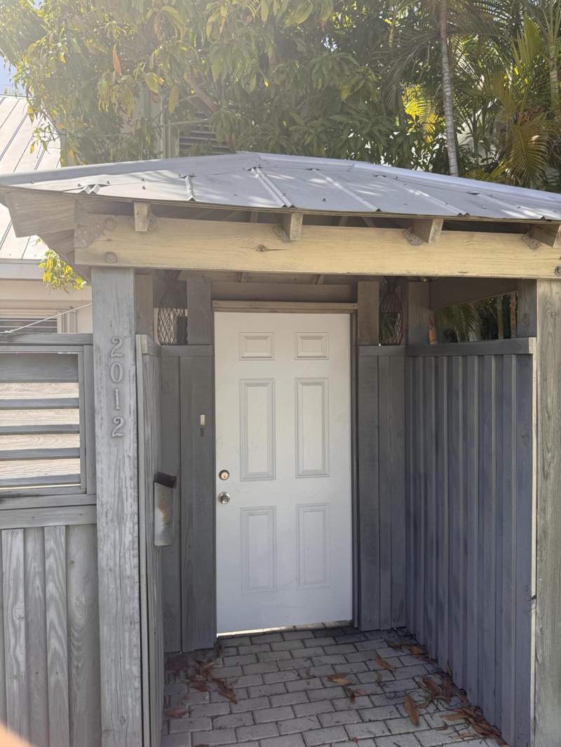 2 bedroom Townhouse at 2012 Roosevelt Drive, Sunshine Sub Plat 3 (3.0), Key West — photo 2