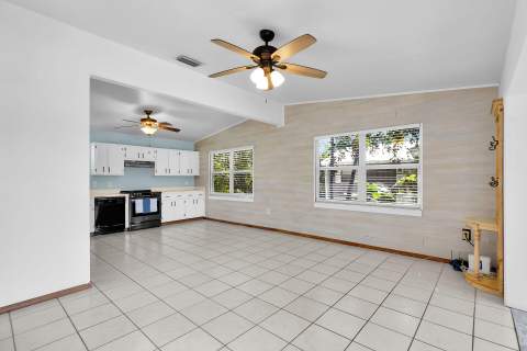 1821 Bittersweet Avenue, Big Pine Key FL - photo 16 of 52
