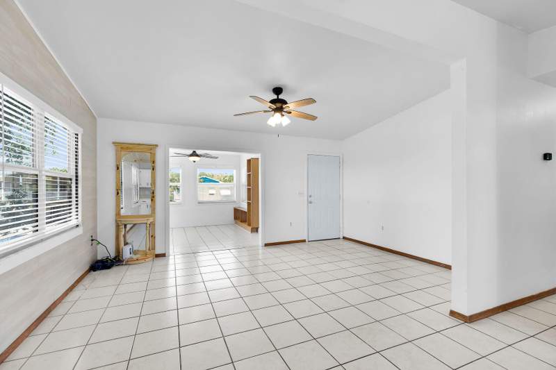 3 bedroom Single Family Residence at 1821 Bittersweet Avenue, Eden Pines Colony (29.0), Big Pine Key — photo 5