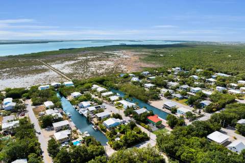 1821 Bittersweet Avenue, Big Pine Key FL - photo 14 of 52