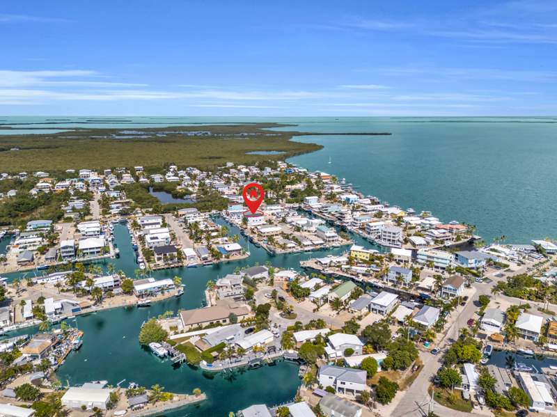4 bedroom Single Family Residence at 714 Garden State Lane, Cross Key Waterways (103.0), Key Largo — photo 3