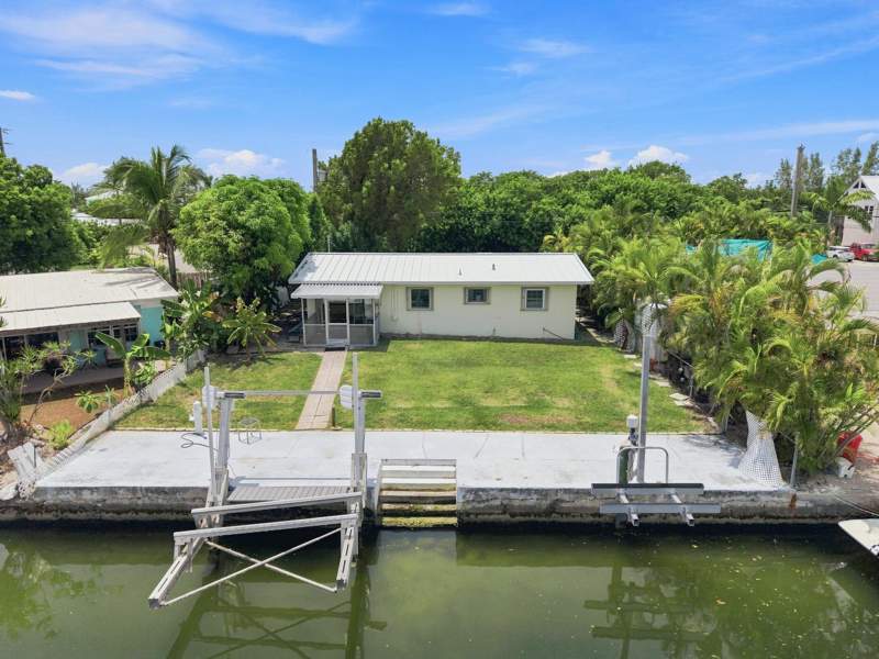 2 bedroom Single Family Residence at 24923 Park Drive, Summerland Key Cove (25.0), Summerland Key — photo 2