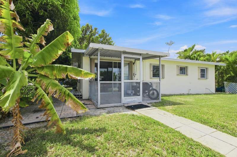 2 bedroom Single Family Residence at 24923 Park Drive, Summerland Key Cove (25.0), Summerland Key — photo 3