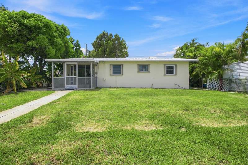 2 bedroom Single Family Residence at 24923 Park Drive, Summerland Key Cove (25.0), Summerland Key — photo 4