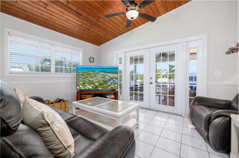 29038 Violet Drive, Big Pine Key FL - photo 14 of 55