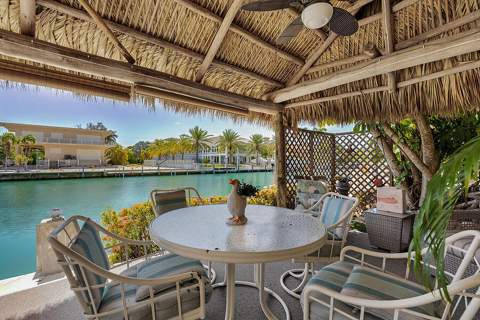 364 E Seaview Drive, Duck Key FL - photo 7 of 55