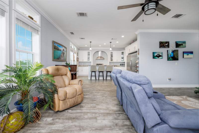 3 bedroom Single Family Residence at 27334 Guadaloupe Lane, Breezeswept Bch Est (27.5), Ramrod Key — photo 4