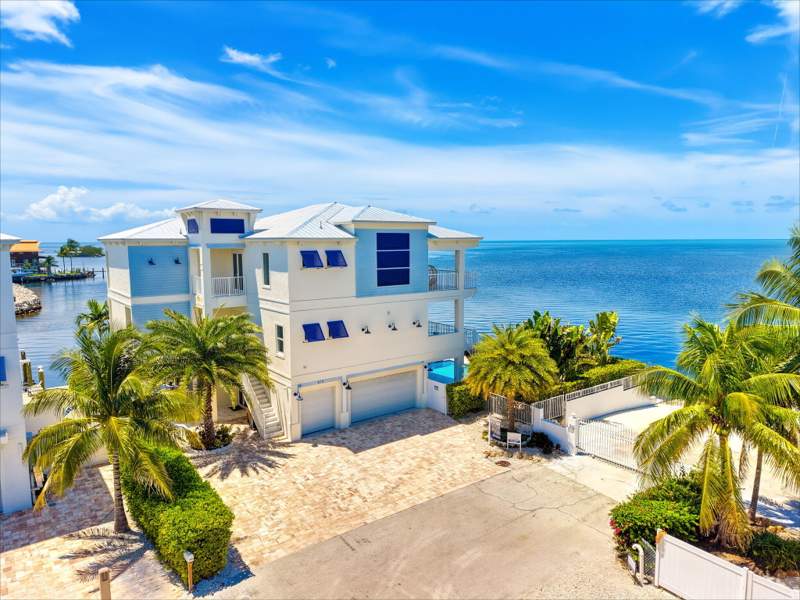 5 bedroom Single Family Residence at 875 50th Street Gulf, Vaca Village (49.5), Marathon — photo 3