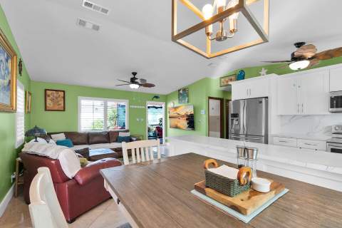 29313 Coconut Palm Drive, Big Pine Key FL - photo 10 of 40