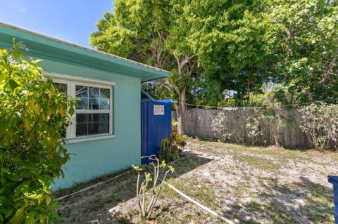 2828 Central Avenue, Big Pine Key FL - photo 16 of 63