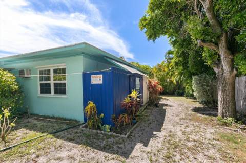 2828 Central Avenue, Big Pine Key FL - photo 15 of 63