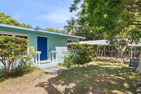 2828 Central Avenue, Big Pine Key FL - photo 6 of 63
