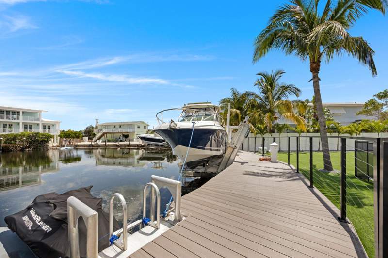 3 bedroom Single Family Residence at 1502 Shaw Drive, Twin Lakes (103.0), Key Largo — photo 2