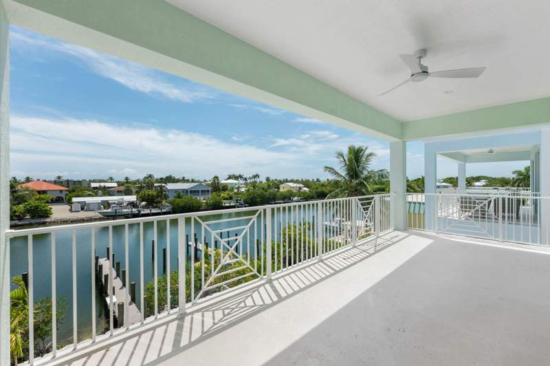5 bedroom Single Family Residence at 111 Avenue D #2, Coco Plum Beach (54.5), Marathon — photo 5