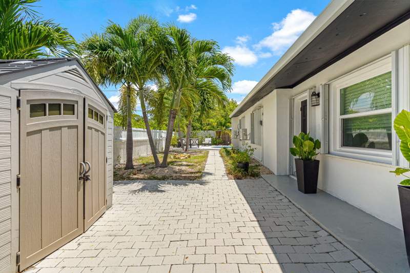 4 bedroom Multi-Units at 1300 Ashby Street, Monroe Investement Co Sub (2.0), Key West — photo 5