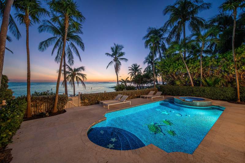 3 bedroom Single Family Residence at 11 Sunset Key Drive, Sunset Key (Tank) Island Unrcd (0.0), Key West — photo 2