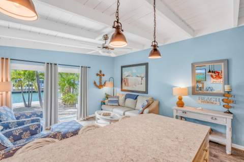 441 10th Street, Key Colony FL - photo 8 of 32
