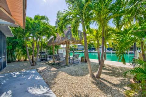 441 10th Street, Key Colony FL - photo 22 of 32
