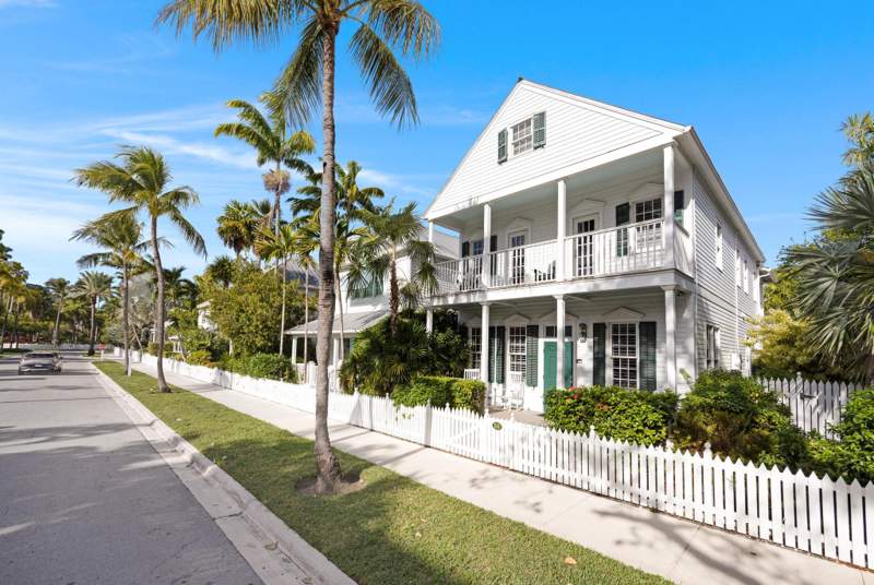 4 bedroom Single Family Residence at 514 Emma Street, Old Town - Unrecord (1.0), Key West — photo 2