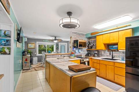 12 Bay Drive, Saddlebunch FL - photo 7 of 84