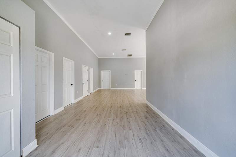 4 bedroom Single Family Residence at 235 Tropical Avenue, Crains Sub (58.0), Marathon — photo 5