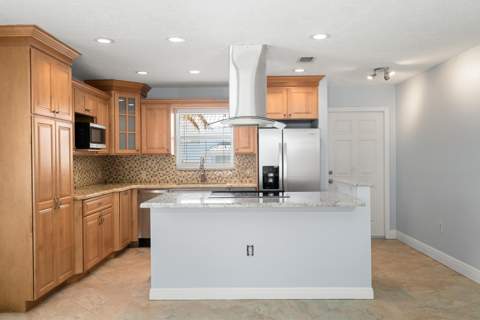 124 Coral Avenue, Plantation Key FL - photo 8 of 45