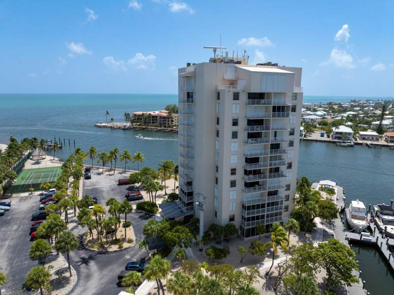 1 bedroom Condominium at 2000 Coco Plum Drive #302, Bonefish Towers (54.5), Marathon — photo 2