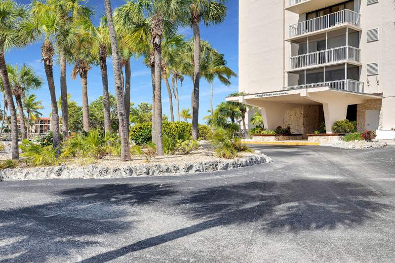 1 bedroom Condominium at 2000 Coco Plum Drive #503, Bonefish Towers (54.5), Marathon — photo 3