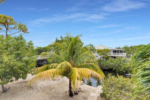 29207 Cypress Drive, Big Pine Key FL - photo 11 of 27