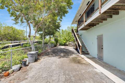 29207 Cypress Drive, Big Pine Key FL - photo 7 of 27