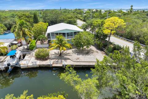 29207 Cypress Drive, Big Pine Key FL - photo 6 of 27