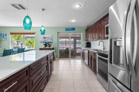 410 85Th Street Ocean, Marathon FL - photo 18 of 40