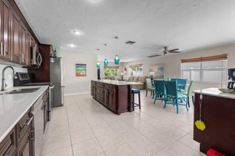 410 85Th Street Ocean, Marathon FL - photo 16 of 40