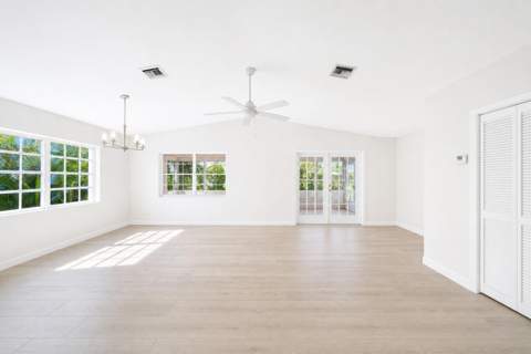 105 Santa Barbara, Marathon FL - photo 19 of 60