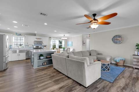 99 Palm Drive, Saddlebunch FL - photo 8 of 46
